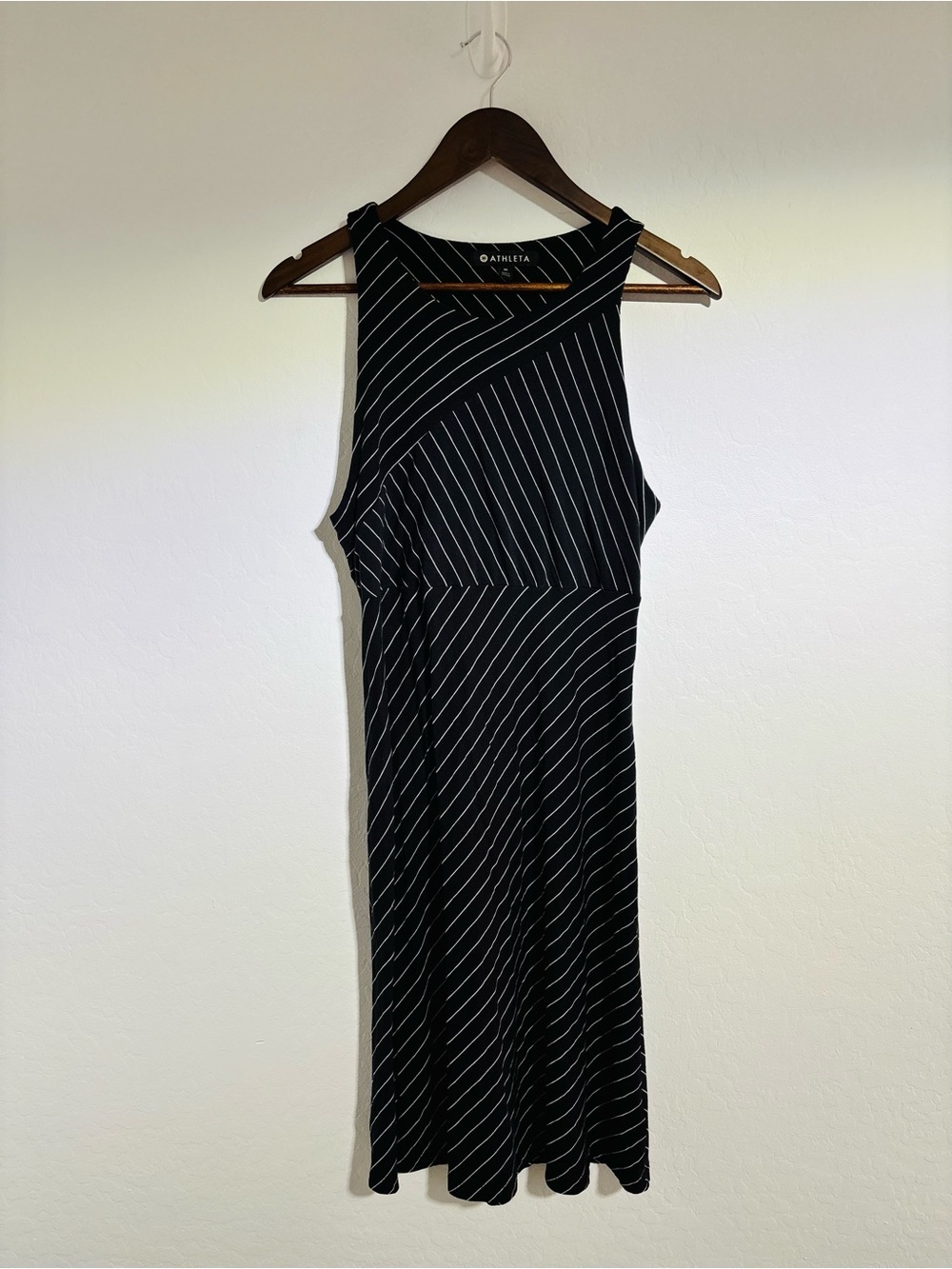Athleta Women’s Black White Pinstripe Sleeveless Midi‎ Dress Medium